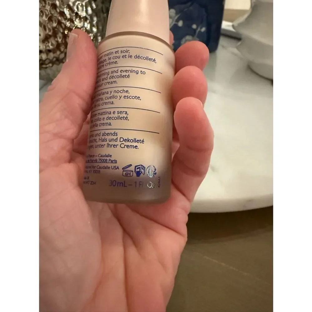 Caudalie
Resveratrol Lift Instant Firming Refillable Retinol
Alternative Serum - Picture 4 of 5